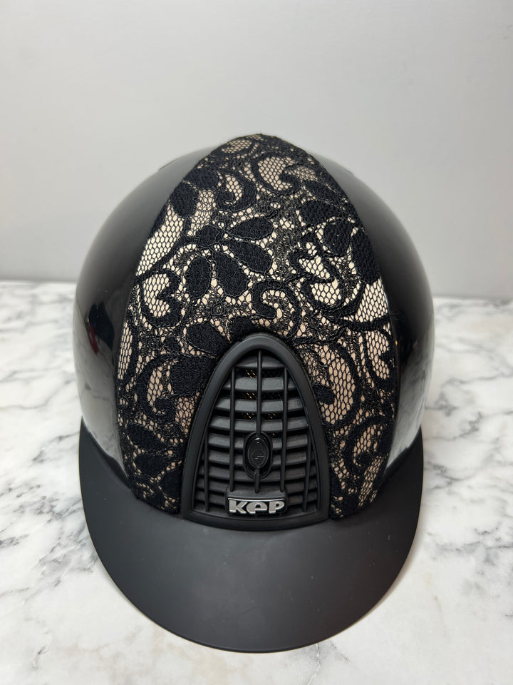 Kep Cromo 1 Black Shine with Lace Front Panel